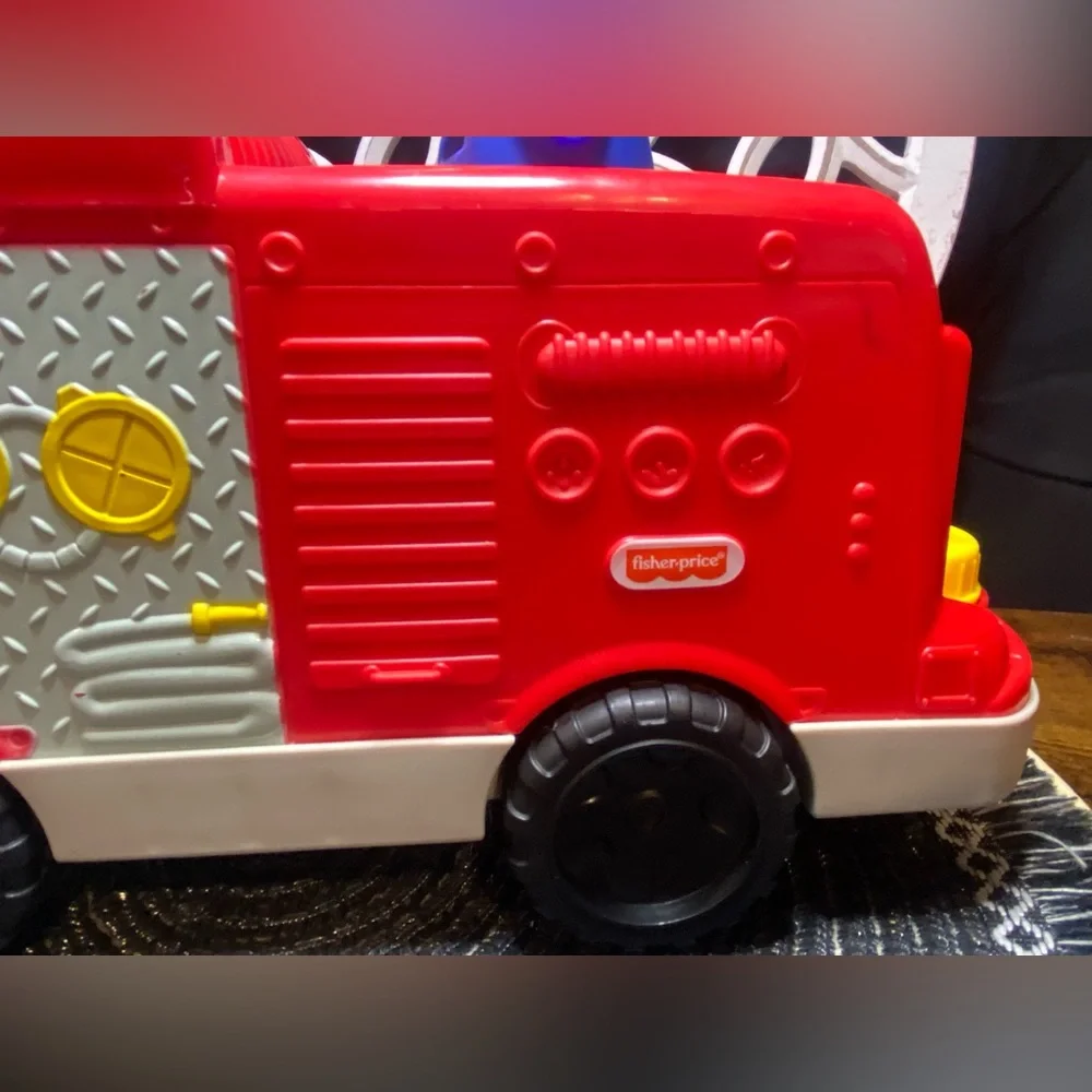 Fisher-Price Little People Helping Others Fire Truck Only - Lights And‎ Sounds